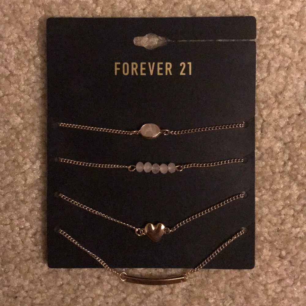 Set of gold necklaces